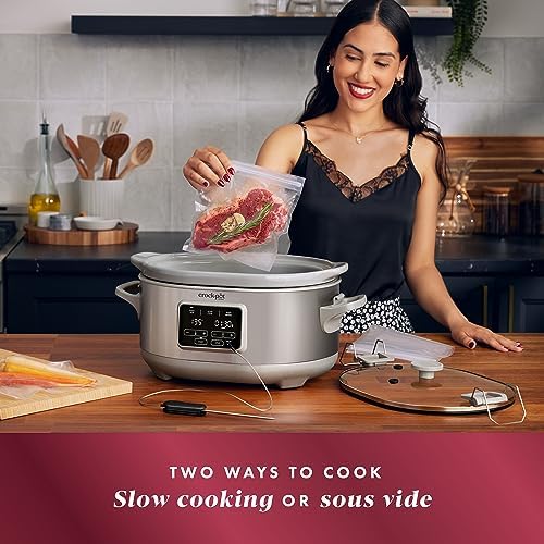 Crock-Pot 7 Quart Programmable Cook & Carry Slow Cooker - V9R3